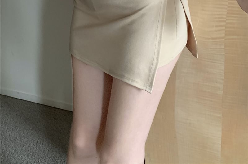 Sleek Slit Pencil Skirt with High Waist and Solid Color