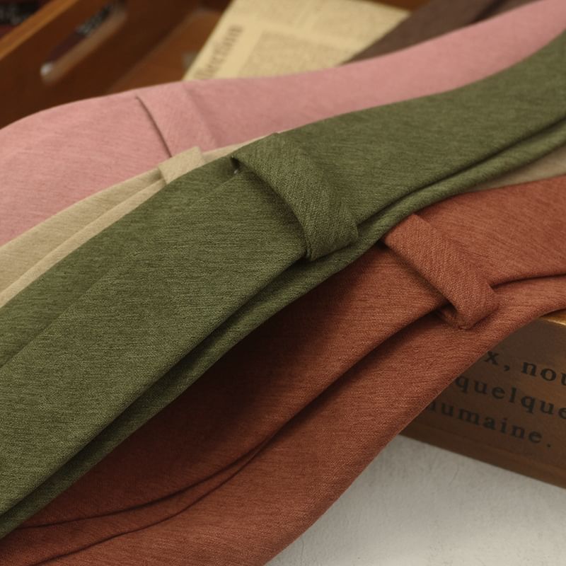 Plain Woolen Tie