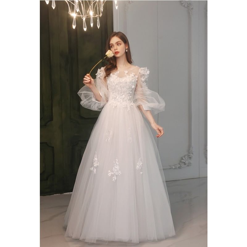 Puff-Sleeve Floral A-Line Mesh Wedding Gown