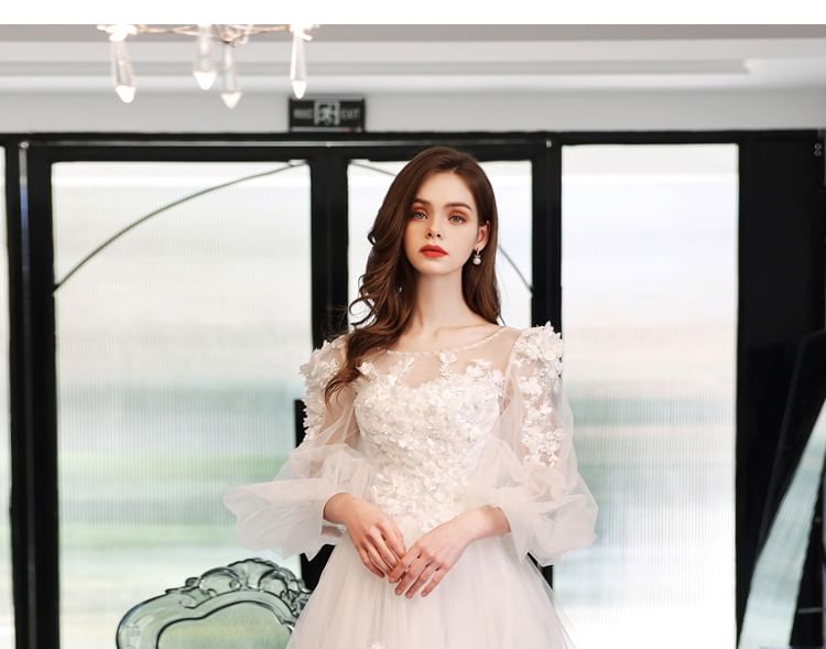 Puff-Sleeve Floral A-Line Mesh Wedding Gown