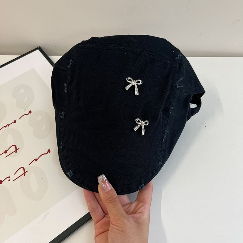 Plain Bow Distressed Flat Cap