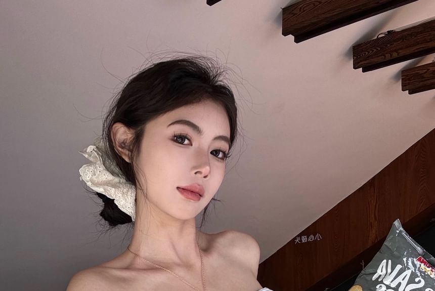 Striped Bow Accent Crop Tube Top / High Waist Plain Wide Leg Pants