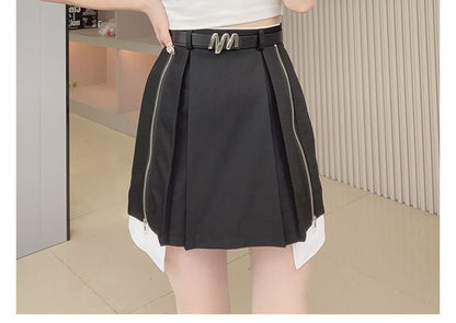 Asymmetrical Pleated Mini Skirt with High Rise and Zip Detail