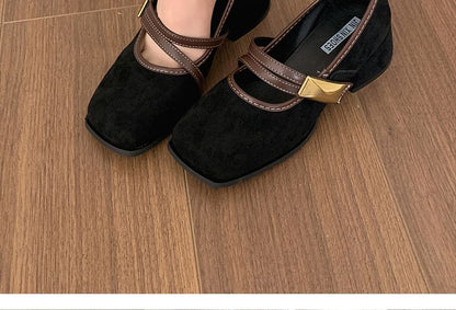 Chunky Heel Square Toe Contrast Trim Mary Jane Pumps