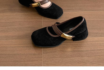 Chunky Heel Square Toe Contrast Trim Mary Jane Pumps
