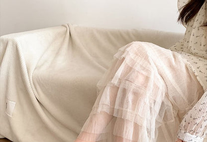 Chunky Heel Square Toe Contrast Trim Mary Jane Pumps