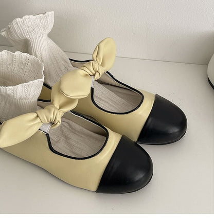 Cap Toe Bow Accent Faux Leather Mary Jane Flats