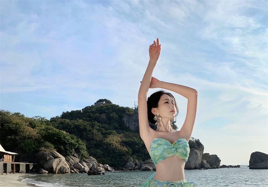 Set: Sleeveless Floral Crop Top + High Rise Floral Maxi A-Line Skirt