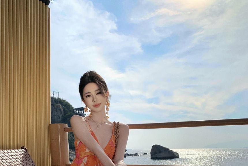 Spaghetti Strap V-Neck Floral Print Maxi A-Line Dress