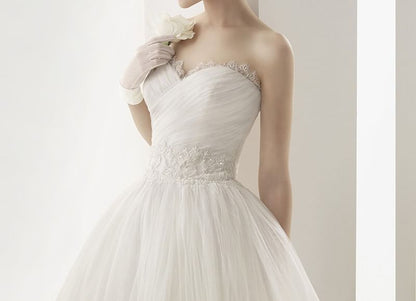 Plain Ruched Lace Panel Mesh A-Line Tube Wedding Dress