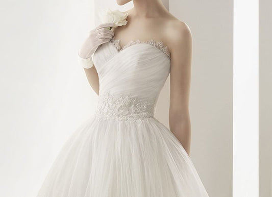 Plain Ruched Lace Panel Mesh A-Line Tube Wedding Dress