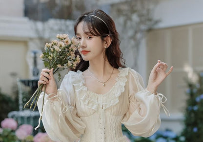 Long-Sleeve V-Neck Plain Midi A-Line Dress / Veil / Set