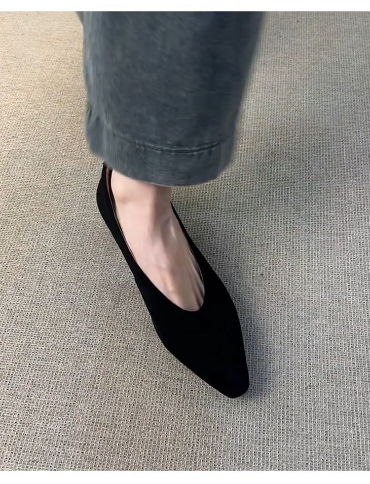 Chunky Heel Plain Faux Suede Pumps