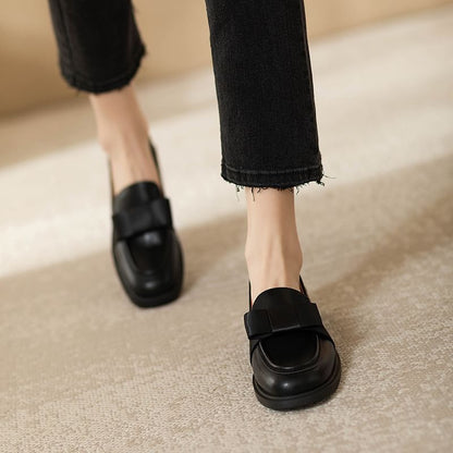 Plain Bow Accent Faux Leather Loafers
