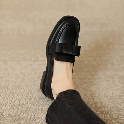 Plain Bow Accent Faux Leather Loafers