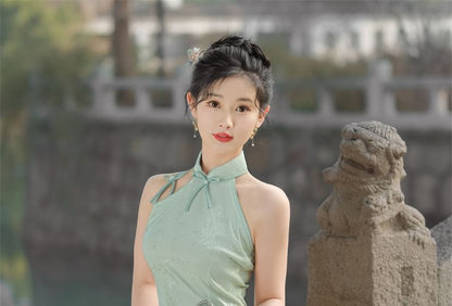Sleeveless Bow Jacquard Midi Sheath Qipao