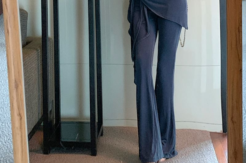 Short-Sleeve Off Shoulder Plain Crop T-Shirt / High Waist Plain Skirt Overlay Yoga Pants