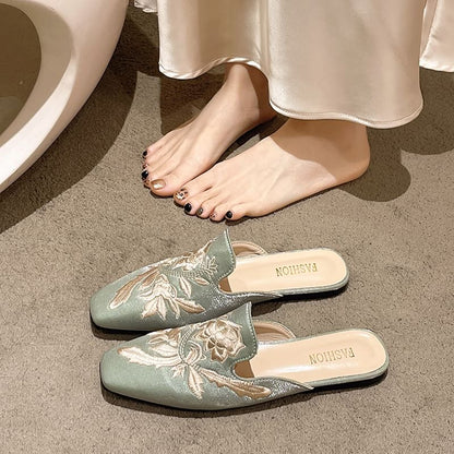 Square Toe Floral Embroidered Flat Mules