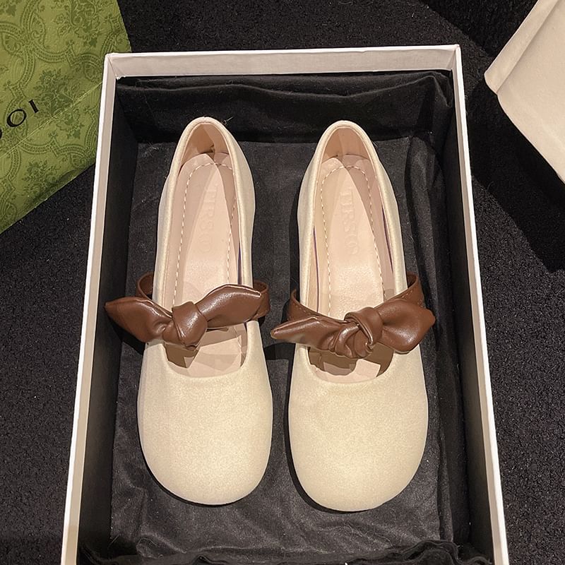 Two Tone Bow Accent Mary Jane Shoes