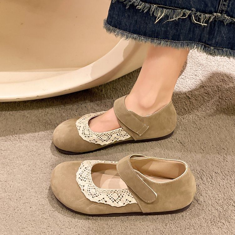 Round Toe Lace Trim Mary Jane Flats
