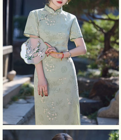 Short-Sleeve Floral Side-Slit Midi Qipao