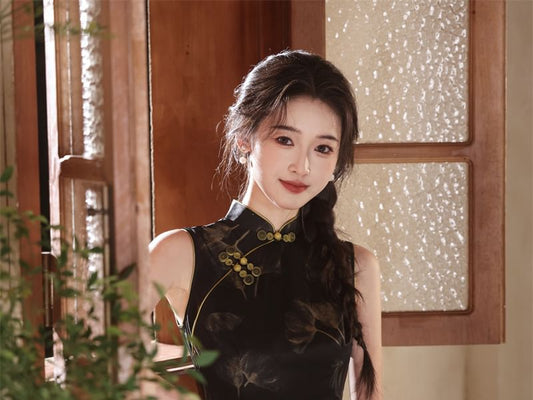 Sleeveless Floral Side-Slit Maxi Qipao