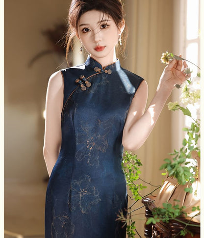 Sleeveless Floral Side-Slit Maxi Qipao