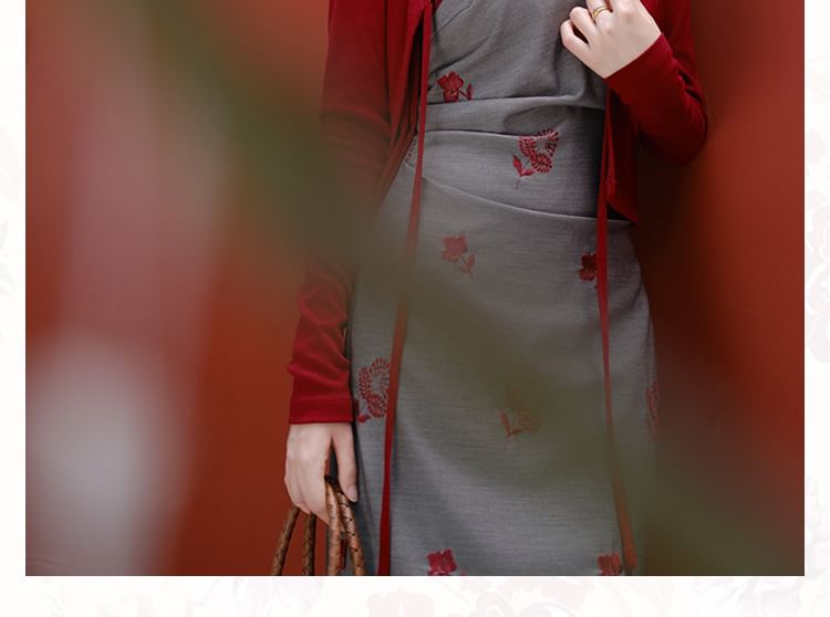 Sleeveless Floral Print Maxi Sheath Qipao / Plain Cardigan / Set