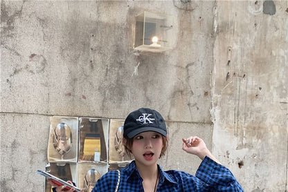 Long-Sleeve Collared Plaid Button Up Shirt