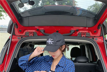 Long-Sleeve Collared Plaid Button Up Shirt