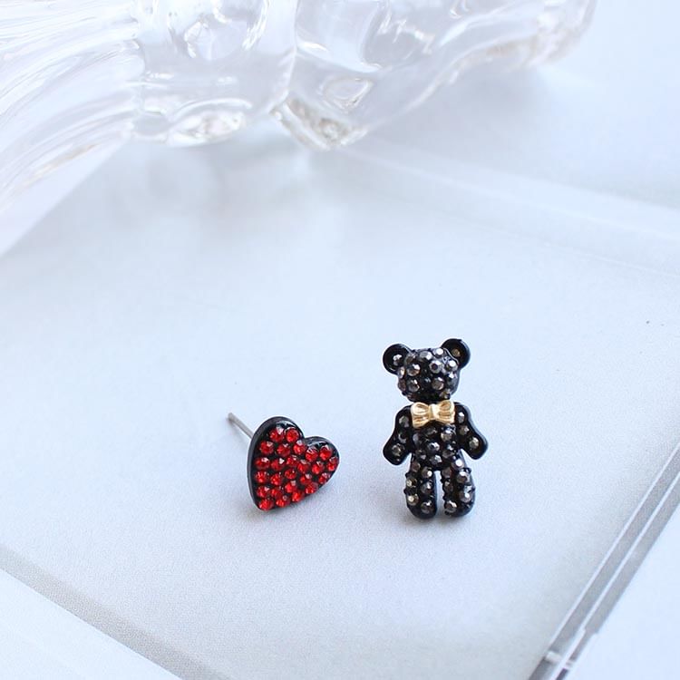 Rhinestone Ear Stud