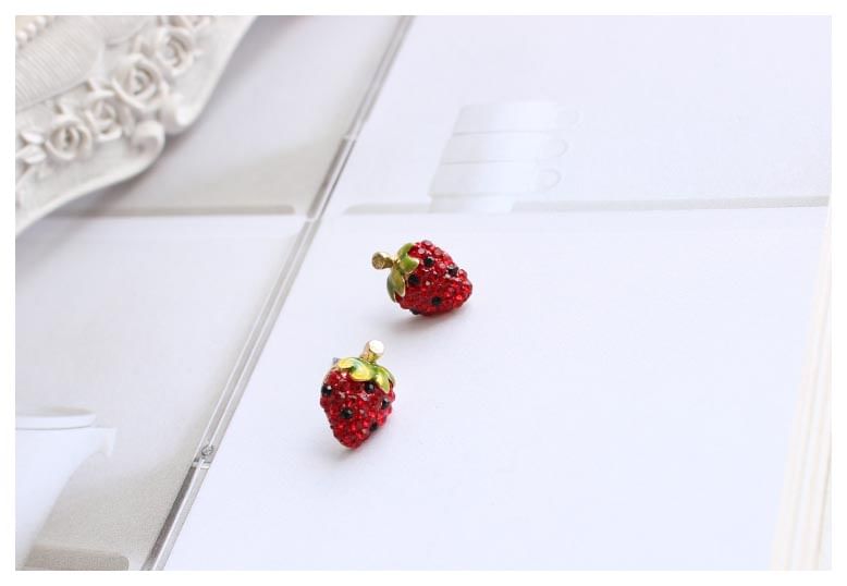 Rhinestone Ear Stud