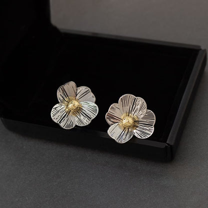 Flower Ear Stud / Clip-On Earring