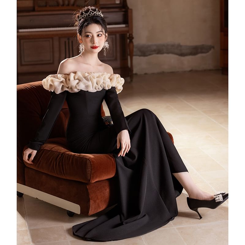 Long-Sleeve Off Shoulder Ruffle Trim Two Tone Mermaid Evening Gown