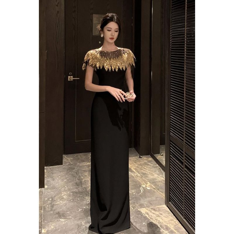 Cap-Sleeve Round Neck Sequin Panel Maxi Sheath Evening Dress