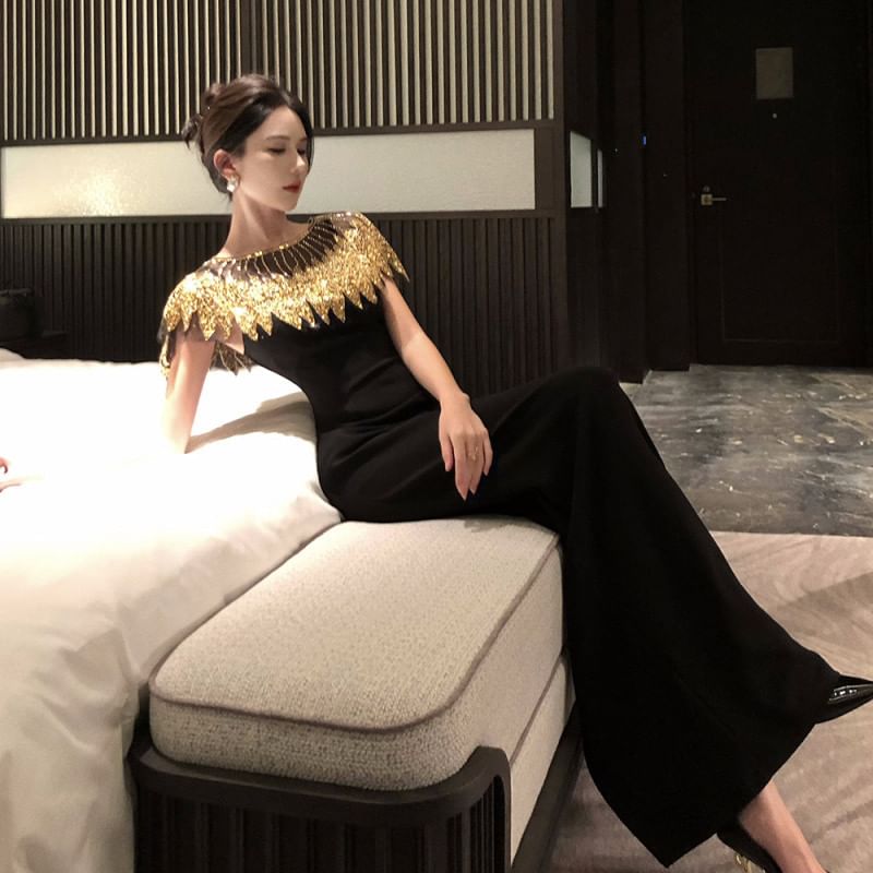 Cap-Sleeve Round Neck Sequin Panel Maxi Sheath Evening Dress