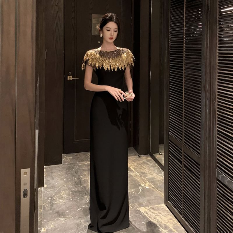 Cap-Sleeve Round Neck Sequin Panel Maxi Sheath Evening Dress