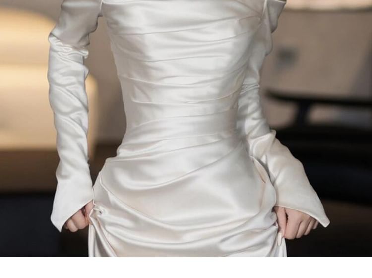 Long-Sleeve Off-Shoulder Plain Ruched Satin Mermaid Wedding Gown