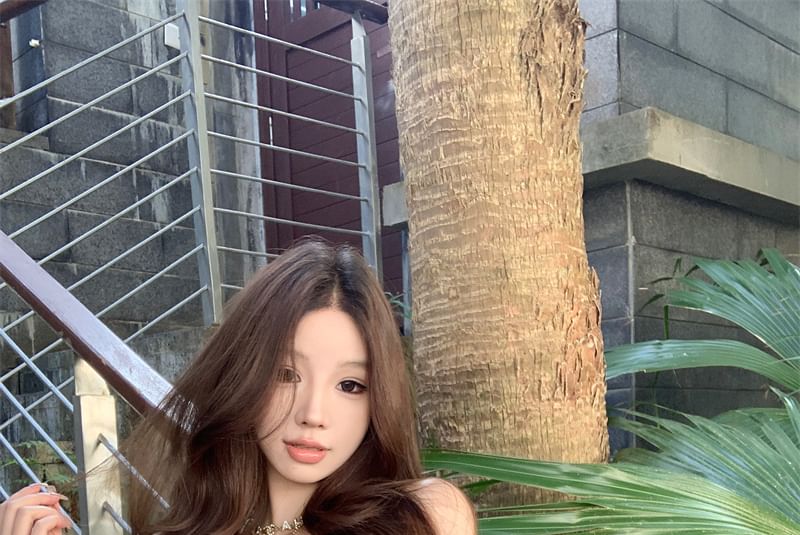 Bow Panel Lace Tube Top