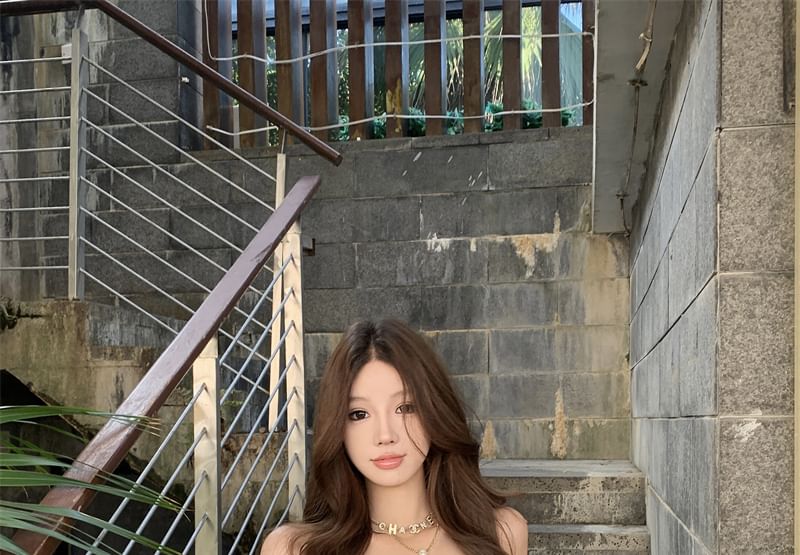 Bow Panel Lace Tube Top