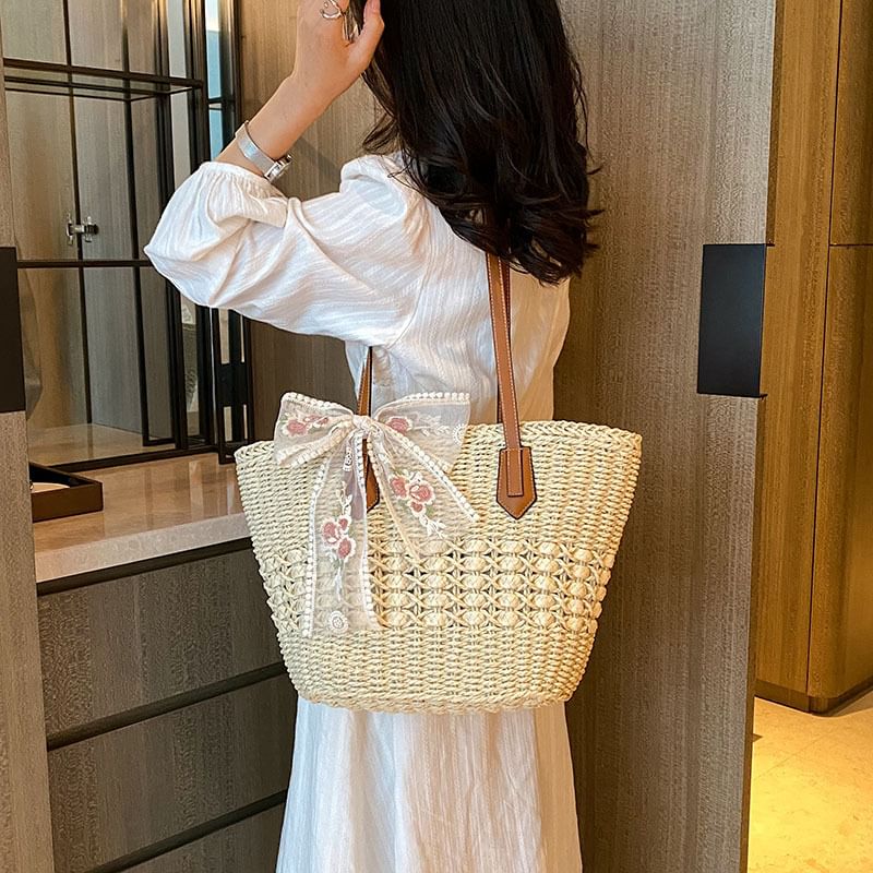 Floral Embroidered Lace Bow Woven Tote Bag