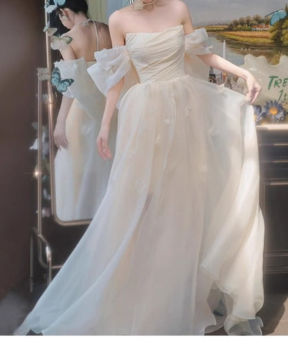 Off-Shoulder Mesh Floral A-Line Wedding Gown