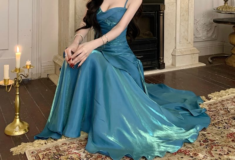 Scoop Neck Ruched Mermaid Evening Gown with Spaghetti Straps