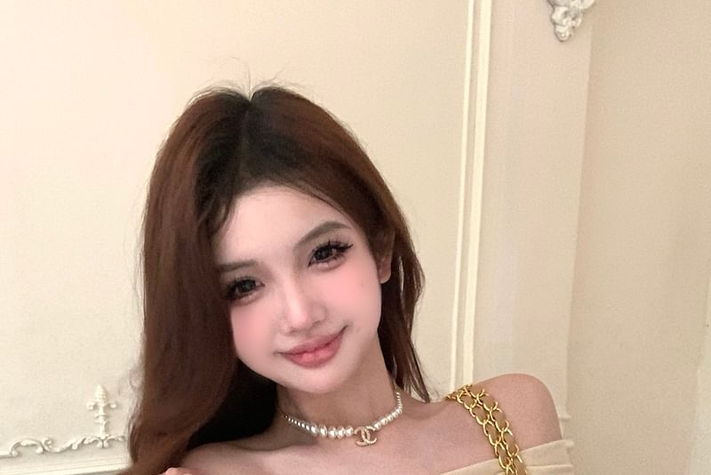 Long-Sleeve Off-Shoulder Plain Asymmetrical Ruched Slim Fit T-Shirt / High Rise Tiered Mini A-Line Skirt