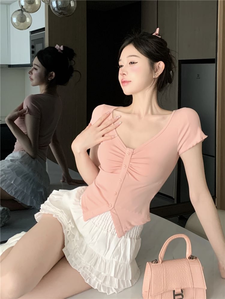 Short-Sleeve V-Neck Plain Ruched Slit Crop Tee / High Waist Frill Trim Layered Mini A-Line Skirt
