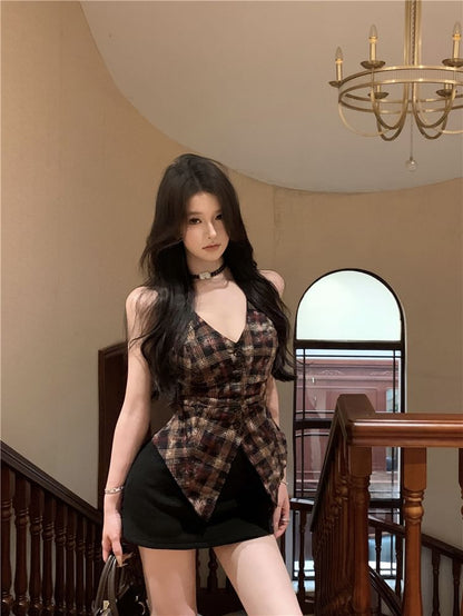 Sleeveless V-Neck Button-Up Plaid Top