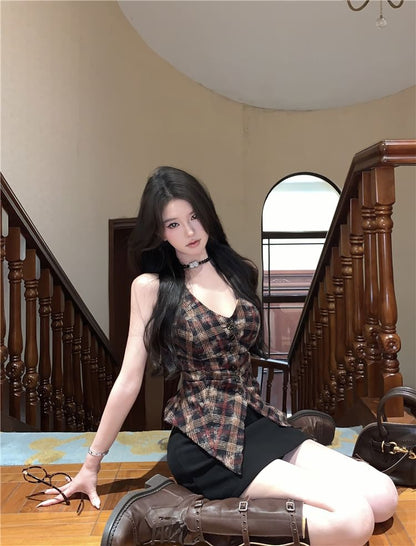 Sleeveless V-Neck Button-Up Plaid Top