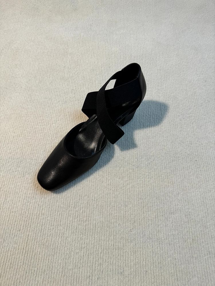 Chunky Heel Cross Strap Mary Jane Shoes