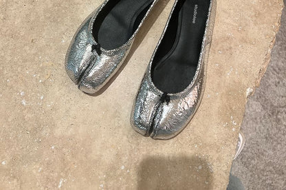 Split Toe Metallic Genuine Leather Flats