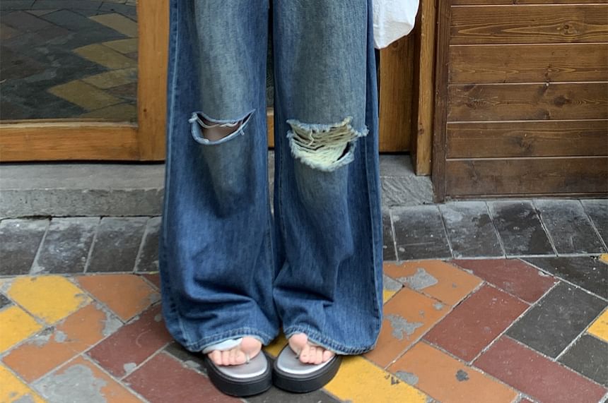 Mid Waist Washed Ripped Wide Leg Jeans